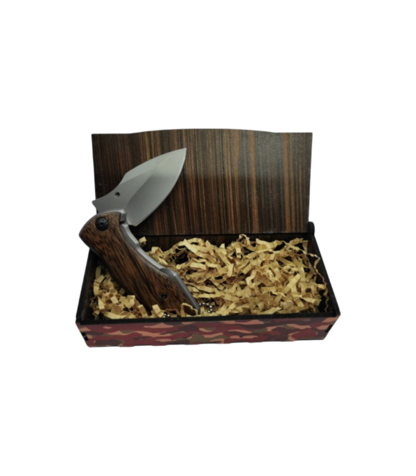 Screenshot 2025-05-20 122347-Photoroom Knife in a gift box - "My lewe begin waar die teerpad grondpad word" X75