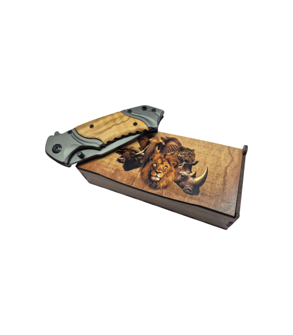 Hunting/Hiking Knife in Gift Box X49