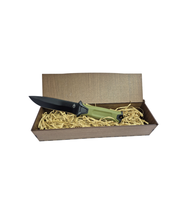 Strongarm Hunting Knife in Gift Box (Green)